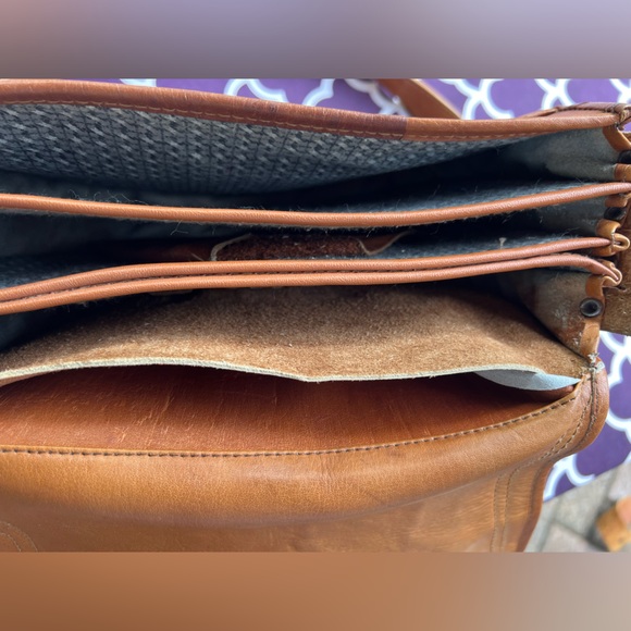 Camel Leather Shoulder Bag - Picture 5 of 6